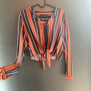 Boutique crop top front tie